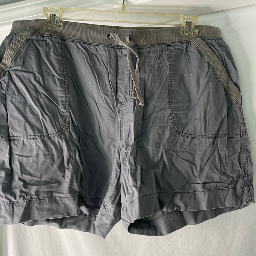 Merona 20w/22w plus size gray shorts AS IS